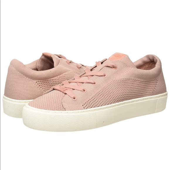 UGG Zilo Sneakers - Picture 1 of 4